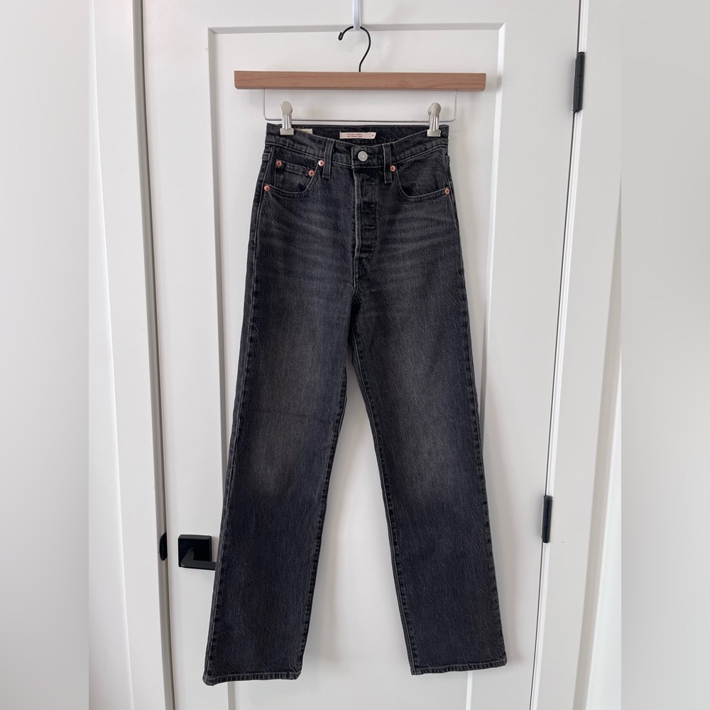 Ribcage Straight Levi’s size 24